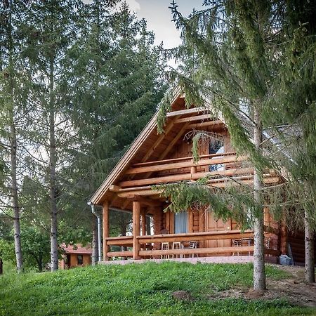 Villa Manka Kisroenkhaz à Ispánk Extérieur photo