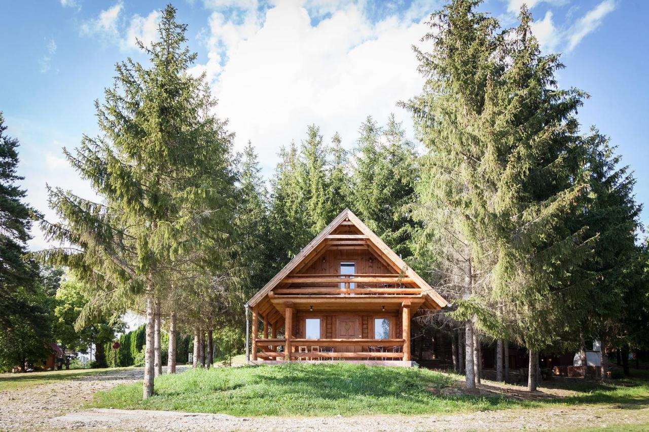 Villa Manka Kisroenkhaz à Ispánk Extérieur photo